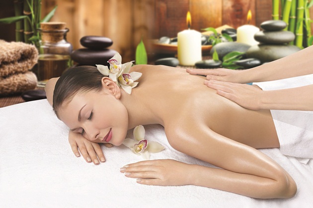 Giải Pháp Massage Lưng Trị Liệu: Hiểu Nguyên Nhân Đau Lưng & Chăm Sóc Tại MIDSUN Luxury Lounge & Spa